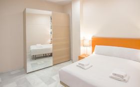 RentalSevilla Apartamento en Barrio Santa Cruz con Parking